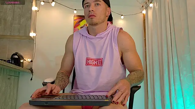 Ryannblue07 online show from October 23, 11:35 pm