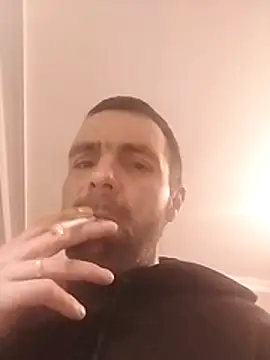 MaksDzubaV online show from March 3, 6:58 pm