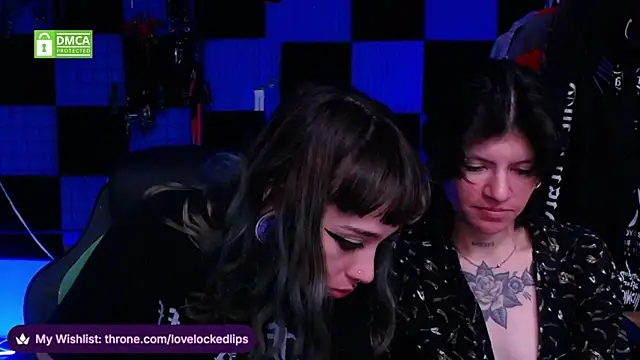 Snapshot of lovelockedlips chatting on May 8, 6:13 pm lovelockedlips online show from May 8, 6:13 pm