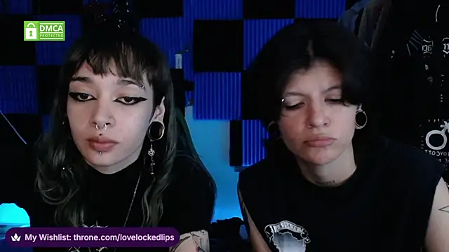 Snapshot of lovelockedlips chatting on May 13, 12:30 am lovelockedlips online show from May 13, 12:30 am