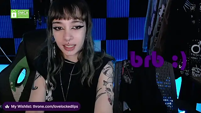 Snapshot of lovelockedlips chatting on May 14, 1:45 am lovelockedlips online show from May 14, 1:45 am