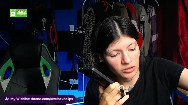Snapshot of lovelockedlips chatting on June 9, 7:47 pm lovelockedlips online show from June 9, 7:47 pm