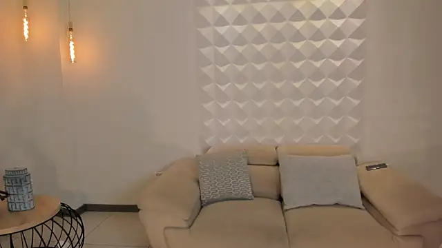 Snapshot of AmaliaCrus chatting on October 5, 11:35 pm AmaliaCrus online show from October 5, 11:35 pm