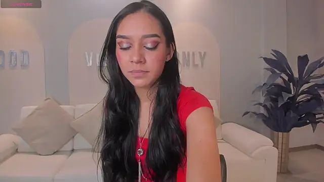 Snapshot of AmaliaCrus chatting on November 17, 8:03 pm AmaliaCrus online show from November 17, 8:03 pm