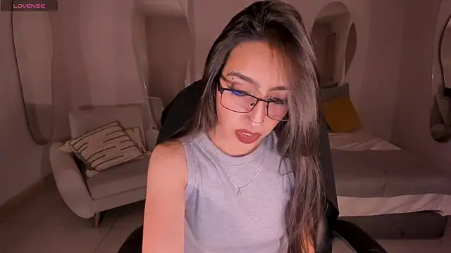 LarisaSmirnov online show from November 11, 4:23 am