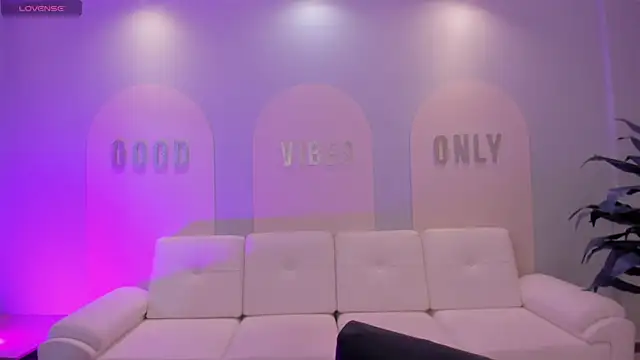 MaiaCollins online show from September 25, 5:38 pm