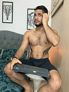 Snapshot of Maximiliano_ford chatting on May 7, 10:31 am Maximiliano ford online show from May 7, 10:31 am