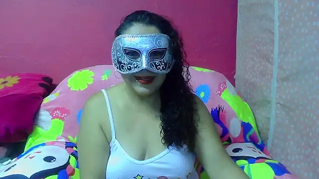 Snapshot of Pequitas_sexi chatting on October 8, 5:27 am Pequitas sexi online show from October 8, 5:27 am