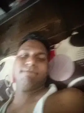 Snapshot of vikesh05 chatting on March 5, 7:32 pm vikesh05 online show from March 5, 7:32 pm