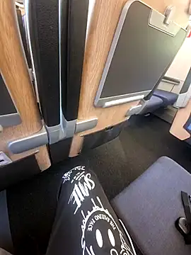 Snapshot of Alexalex_98 chatting on October 11, 7:18 am Alexalex 98 online show from October 11, 7:18 am