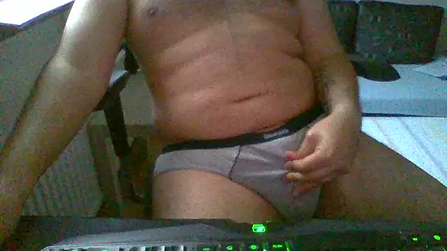 Snapshot of Alexalex_98 chatting on October 13, 3:34 pm Alexalex 98 online show from October 13, 3:34 pm