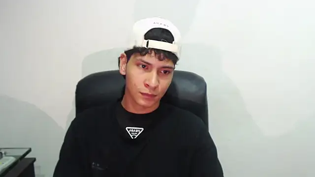 Jhojan twink online show from March 19, 11:03 pm