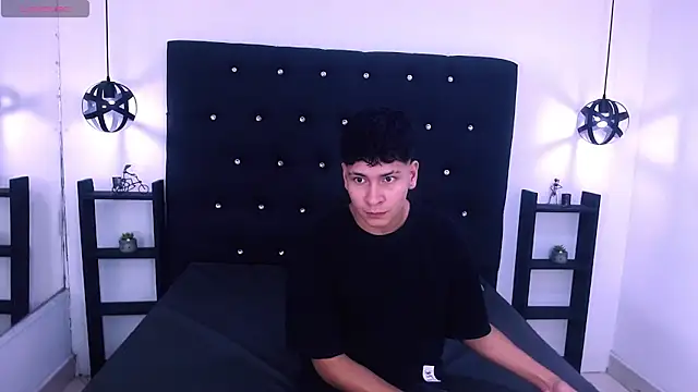 Jhojan twink online show from October 4, 6:39 pm