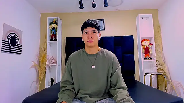 Jhojan twink online show from October 14, 12:17 pm