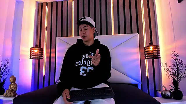 Jhojan twink online show from October 29, 11:45 am