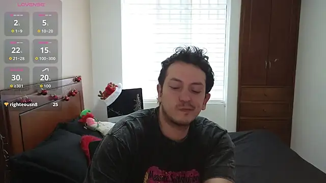 Snapshot of hardaftercum chatting on December 2, 11:26 am hardaftercum online show from December 2, 11:26 am