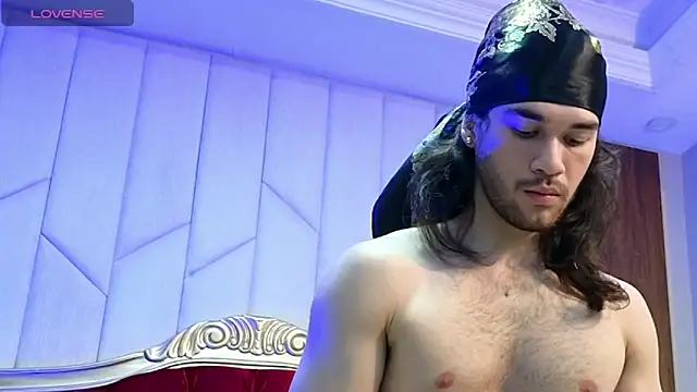 Snapshot of FreyrVik chatting on November 24, 4:18 pm FreyrVik online show from November 24, 4:18 pm