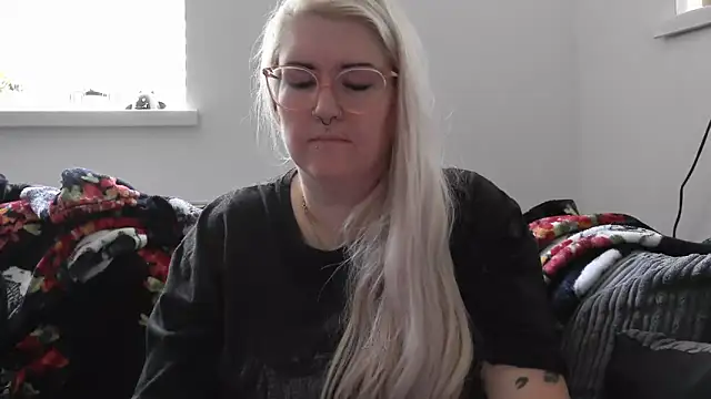 Sizzling Indie36 online show from September 25, 9:24 am