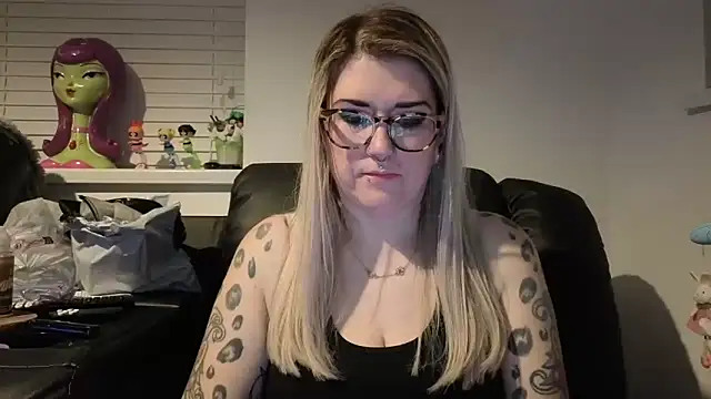 Sizzling Indie36 online show from March 19, 9:41 pm