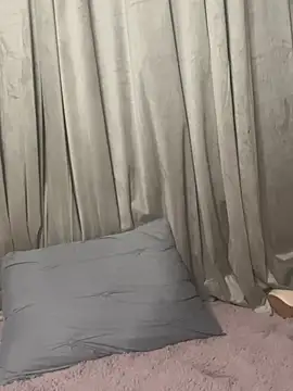 Snapshot of Natasha_Cameron22 chatting on March 16, 6:12 pm Natasha Cameron22 online show from March 16, 6:12 pm