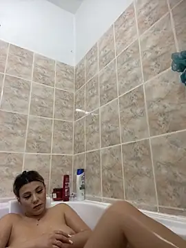 Snapshot of Natasha_Cameron22 chatting on October 5, 4:49 pm Natasha Cameron22 online show from October 5, 4:49 pm