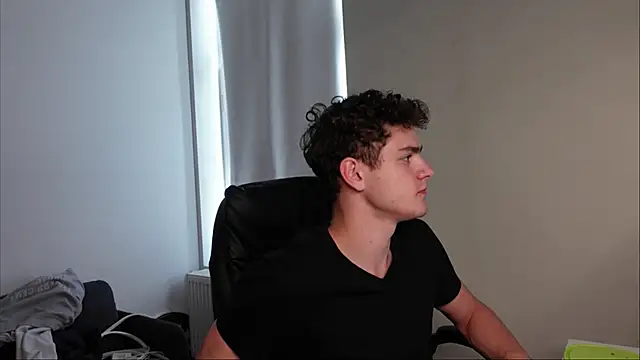 Snapshot of Brad_Holloway chatting on October 11, 1:09 pm Brad Holloway online show from October 11, 1:09 pm