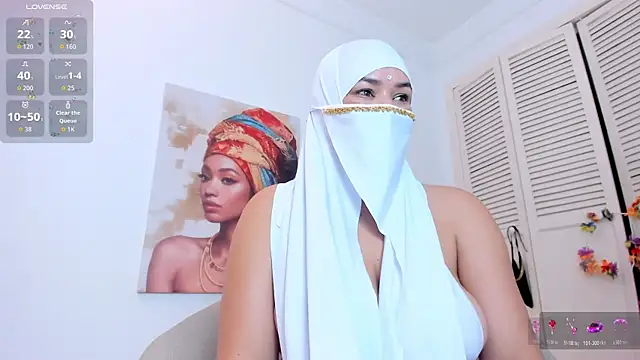 Layla arabelle online show from November 11, 8:31 pm