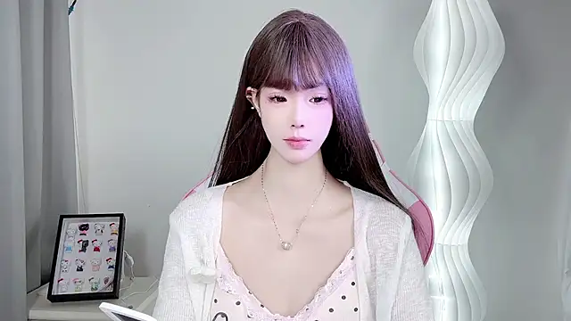 Snapshot of Gogo-888 chatting on October 28, 11:25 am Gogo-888 online show from October 28, 11:25 am