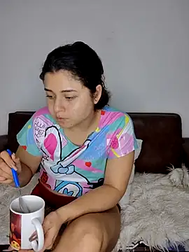 Snapshot of LilithAndKai chatting on November 23, 10:20 pm LilithAndKai online show from November 23, 10:20 pm