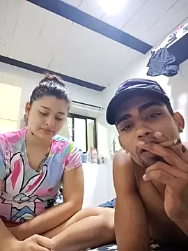 Snapshot of LilithAndKai chatting on December 5, 12:19 am LilithAndKai online show from December 5, 12:19 am