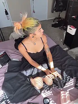 Harley cams online show from October 31, 4:08 pm