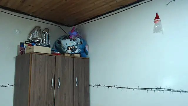 Snapshot of Samanta_SS chatting on November 15, 3:37 am Samanta SS online show from November 15, 3:37 am