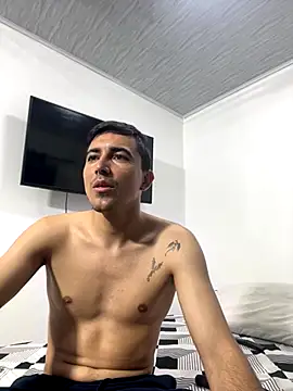 pareja curiosa19 online show from October 29, 2:14 am