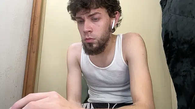 bwcizThrobbing online show from March 18, 11:41 am