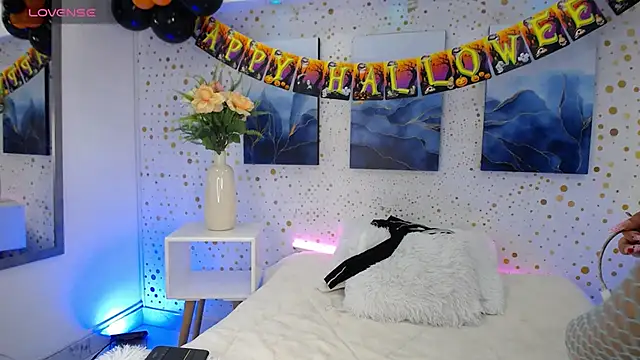 Andy Leex online show from October 6, 8:50 pm