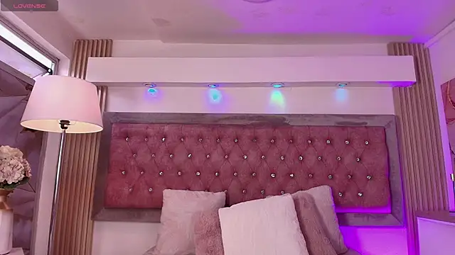 Andy Leex online show from March 17, 8:45 pm