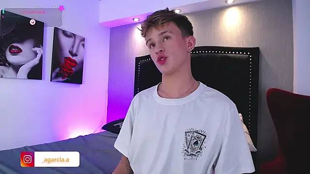 LiamWildx20 online show from February 12, 4:40 am