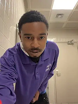 Snapshot of 9blk chatting on March 8, 10:24 pm 9blk online show from March 8, 10:24 pm