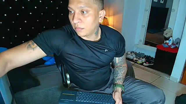 Snapshot of ethan_dalton_ chatting on September 26, 3:21 am ethan dalton online show from September 26, 3:21 am