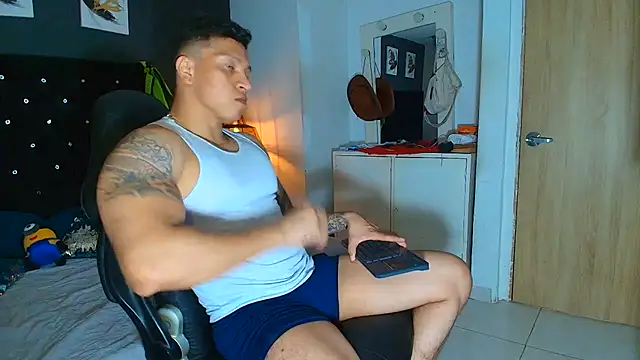 ethan dalton  online show from June 23, 3:48 am