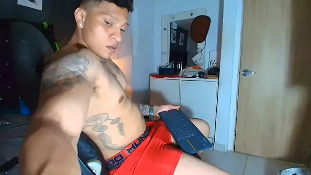ethan dalton  online show from July 30, 4:33 am