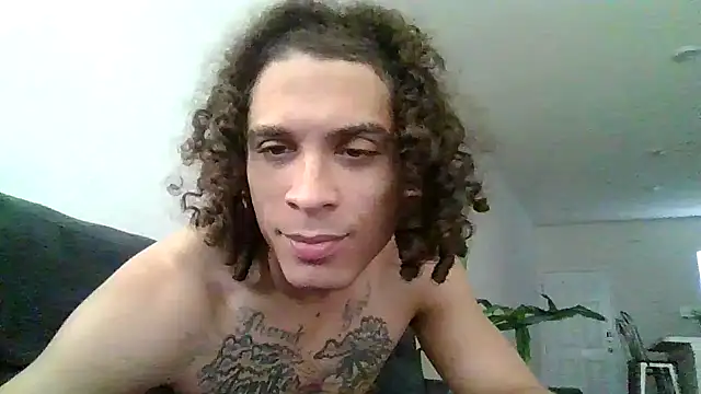 Snapshot of shurthingx chatting on May 23, 10:58 pm shurthingx online show from May 23, 10:58 pm