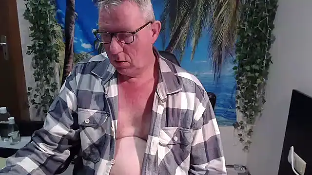 JamesBauer online show from November 30, 4:49 am