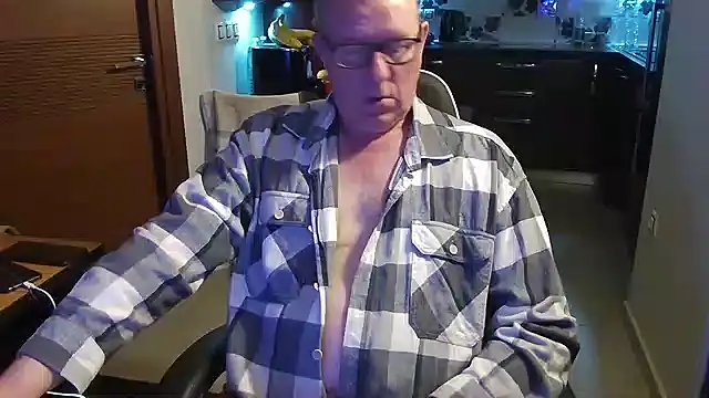 JamesBauer online show from February 17, 4:31 am