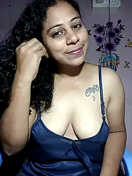 JENNIFERtamil online show from February 13, 6:37 pm