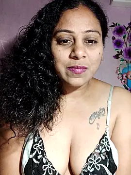 JENNIFERtamil online show from March 29, 7:14 pm