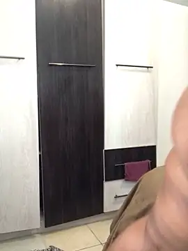 Snapshot of Elonelo chatting on September 10, 6:02 am Elonelo online show from September 10, 6:02 am