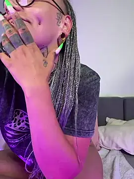 xxveraa vibe online show from July 21, 9:50 pm