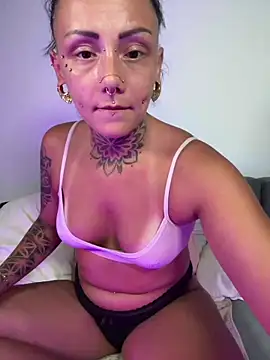 xxveraa vibe online show from August 5, 9:28 pm