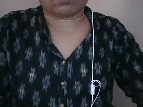 Snapshot of snehashreyatamil chatting on December 1, 8:41 am snehashreyatamil online show from December 1, 8:41 am